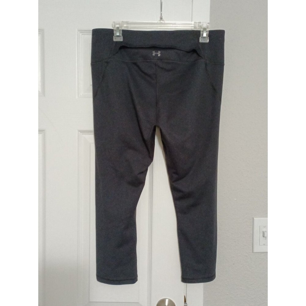 Women's Under Armour Black/Gray Active Cropped Leggings Size Medium